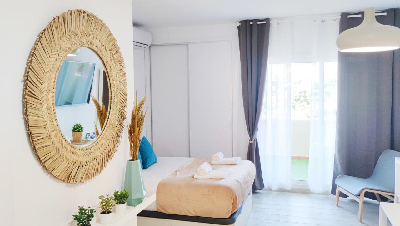 El Estudio De La Playa Benalbeach Holidays Paradise Бенальмадена Екстер'єр фото