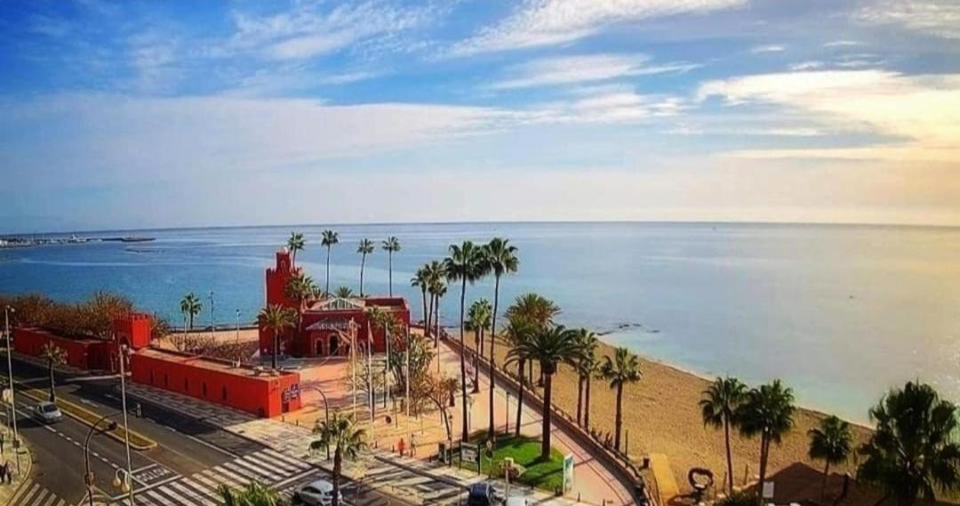 El Estudio De La Playa Benalbeach Holidays Paradise Бенальмадена Екстер'єр фото