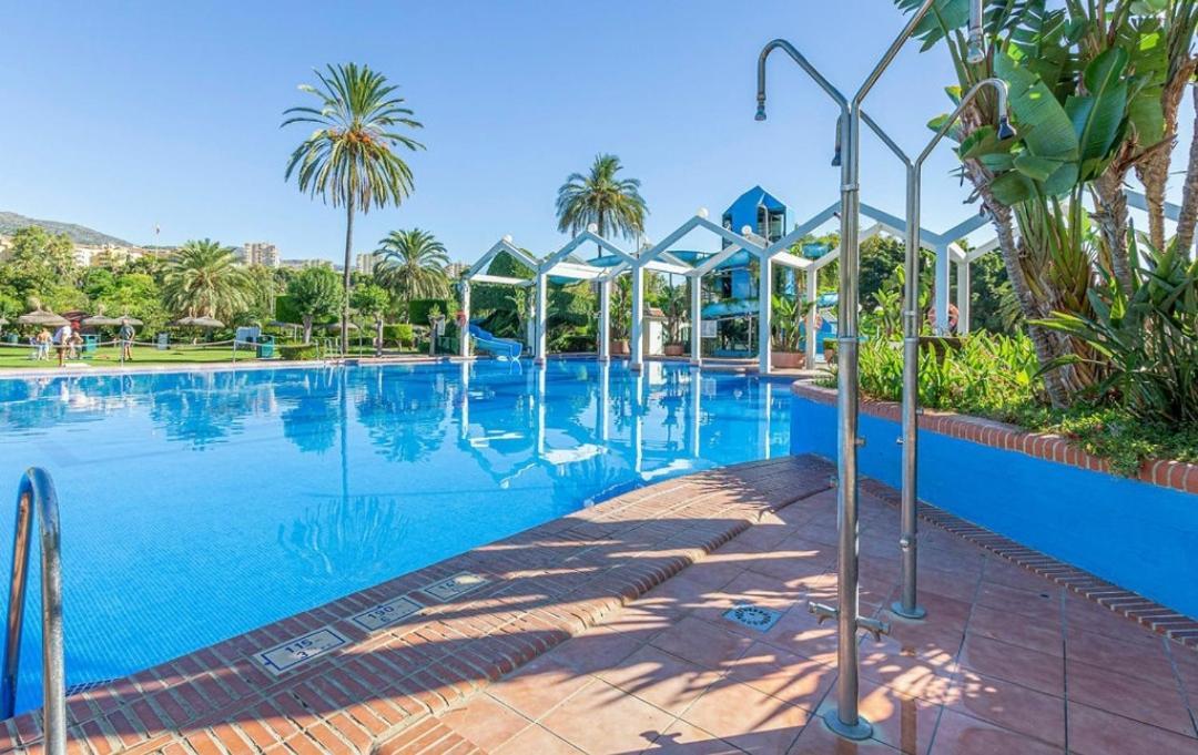 El Estudio De La Playa Benalbeach Holidays Paradise Бенальмадена Екстер'єр фото